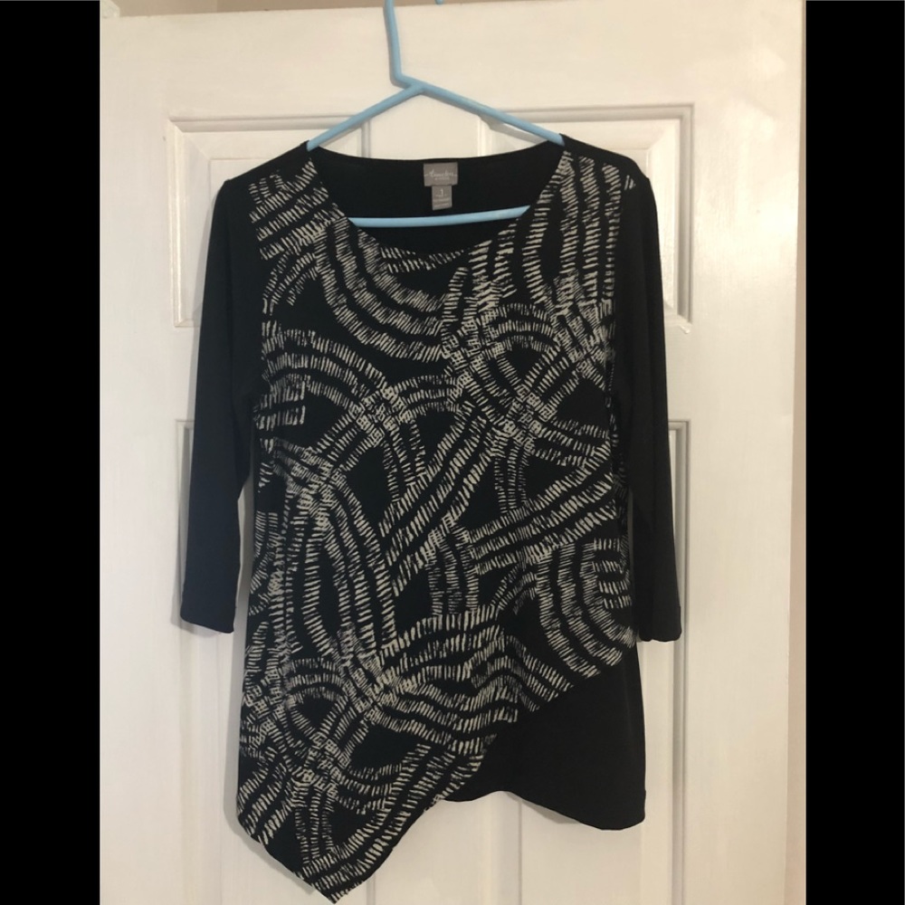 Chico’s Black and White Top